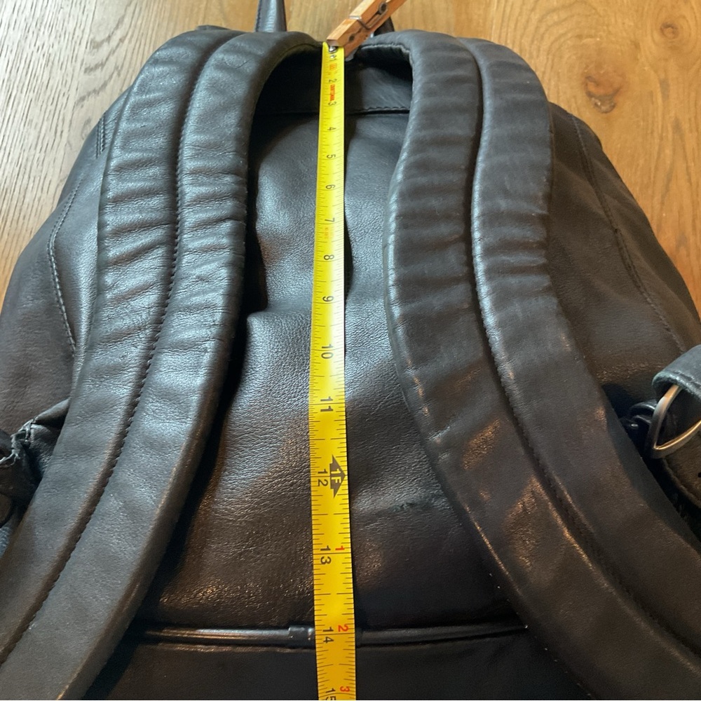 Dilana Black Leather Backpack Euc - image 8